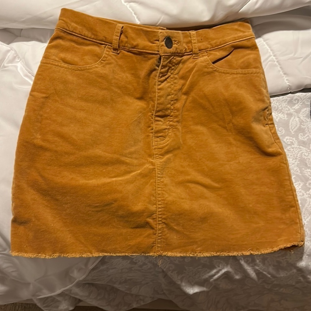 𝅺FOREVER 21 Suede Skirt
